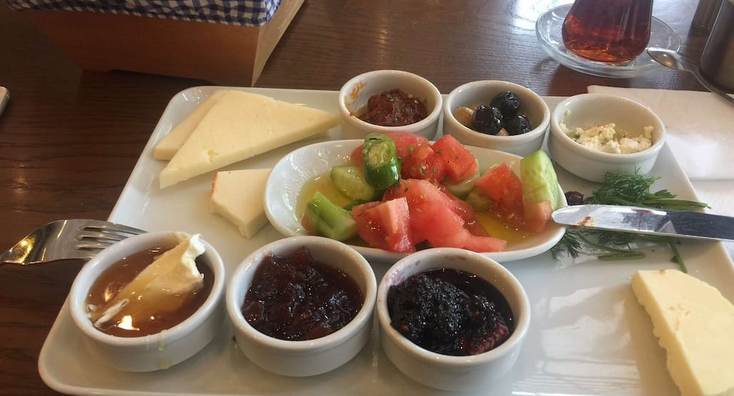 Bostanli Kahvalti Mekani Filozof Kahvalti Izmir Yemek Mekan